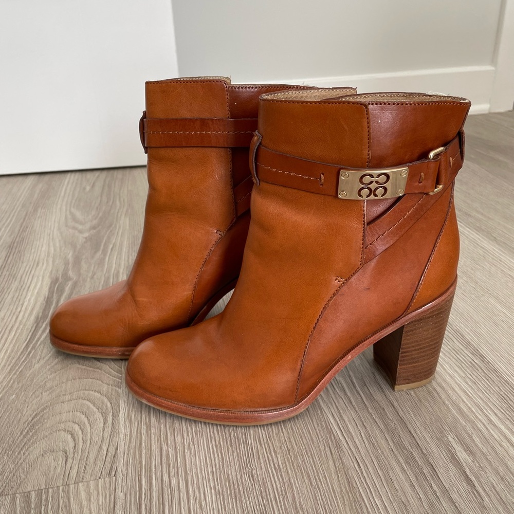 Coach leather ankle boots size 8.5